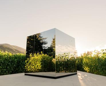 image “Wine, Art, & Architecture”